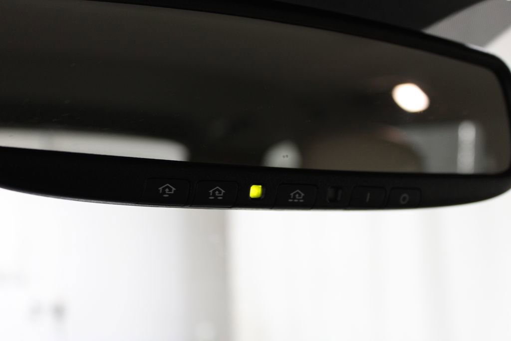 Used 2024 Nissan Armada SL w/ Captain's Chairs Package image 55