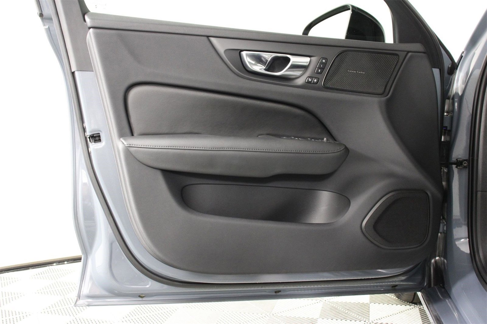 Certified 2023 Volvo S60 T8 Plus w/ Climate Package image 17