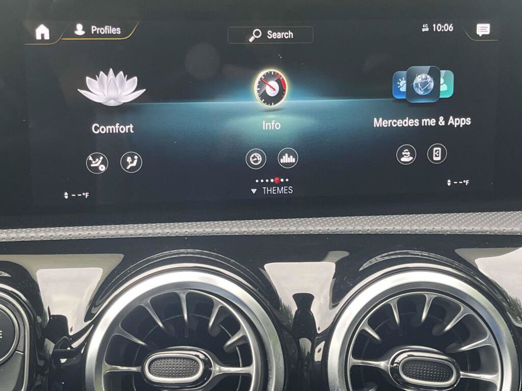 Used 2023 Mercedes-Benz CLA 250 4MATIC image 23
