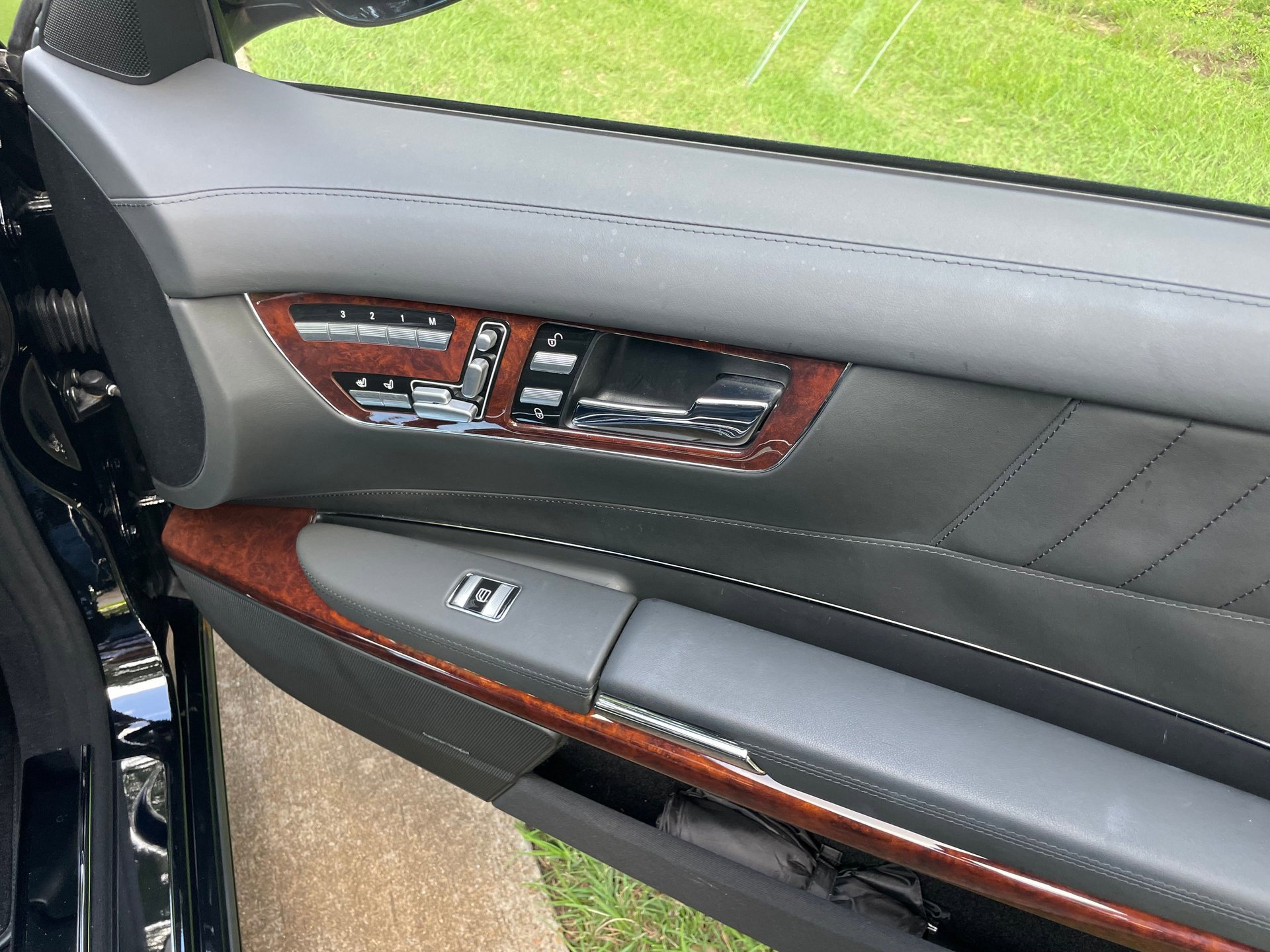 Used 2007 Mercedes-Benz CL 600 image 29