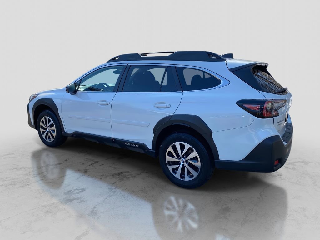 Used 2024 Subaru Outback Premium image 3