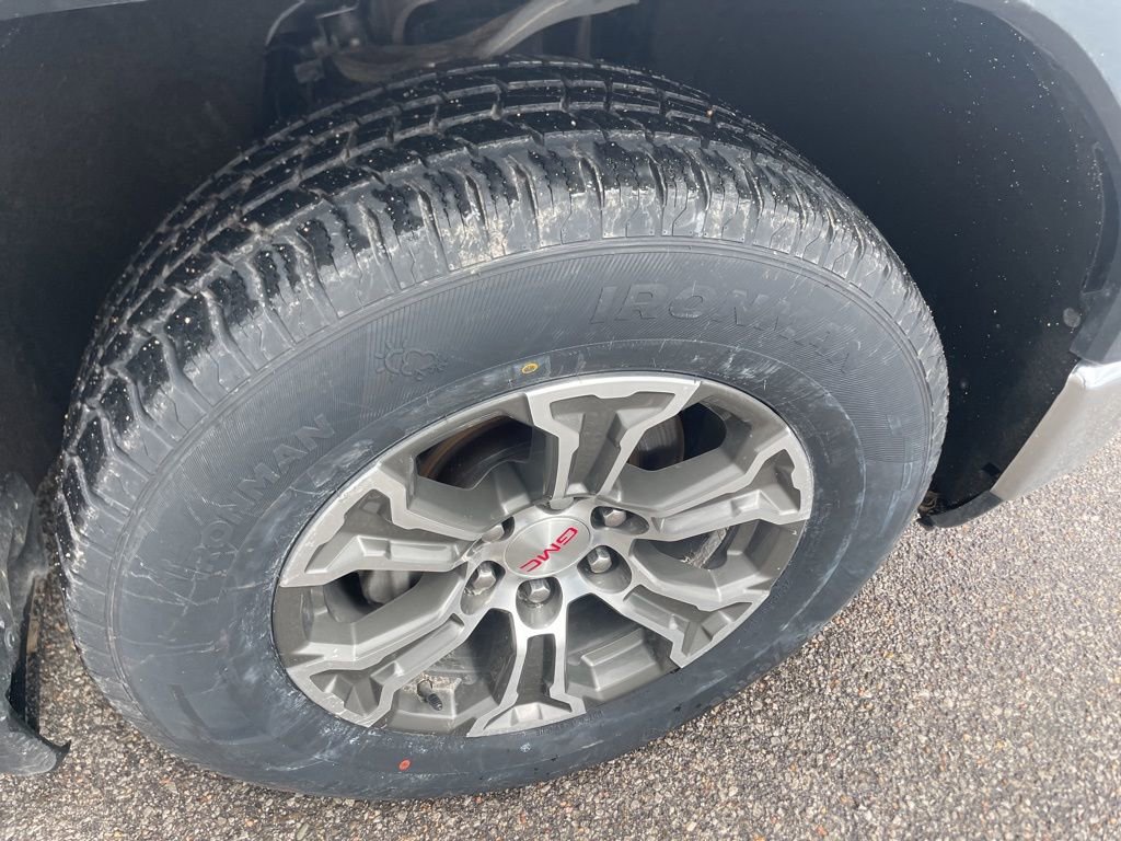 Used 2020 GMC Sierra 1500 SLE w/ SLE Value Package image 9