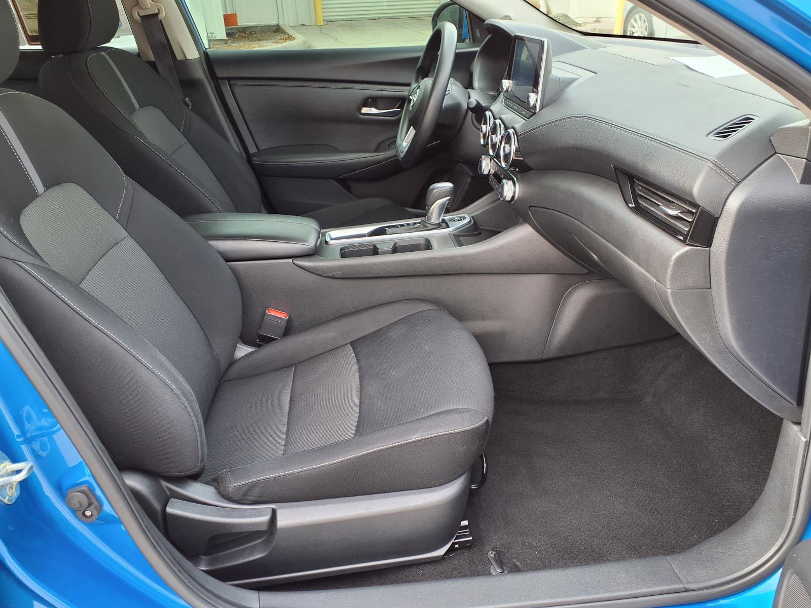 Used 2024 Nissan Sentra SV image 9