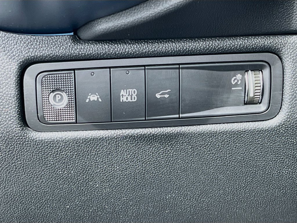 Used 2025 Chevrolet Equinox EV LT FWD image 20