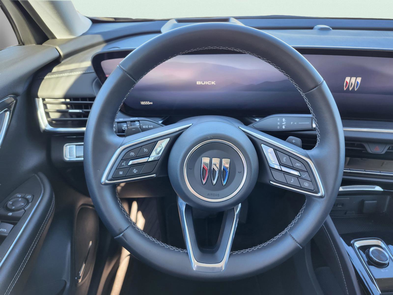 Used 2025 Buick Envision Preferred AWD/4WD image 12