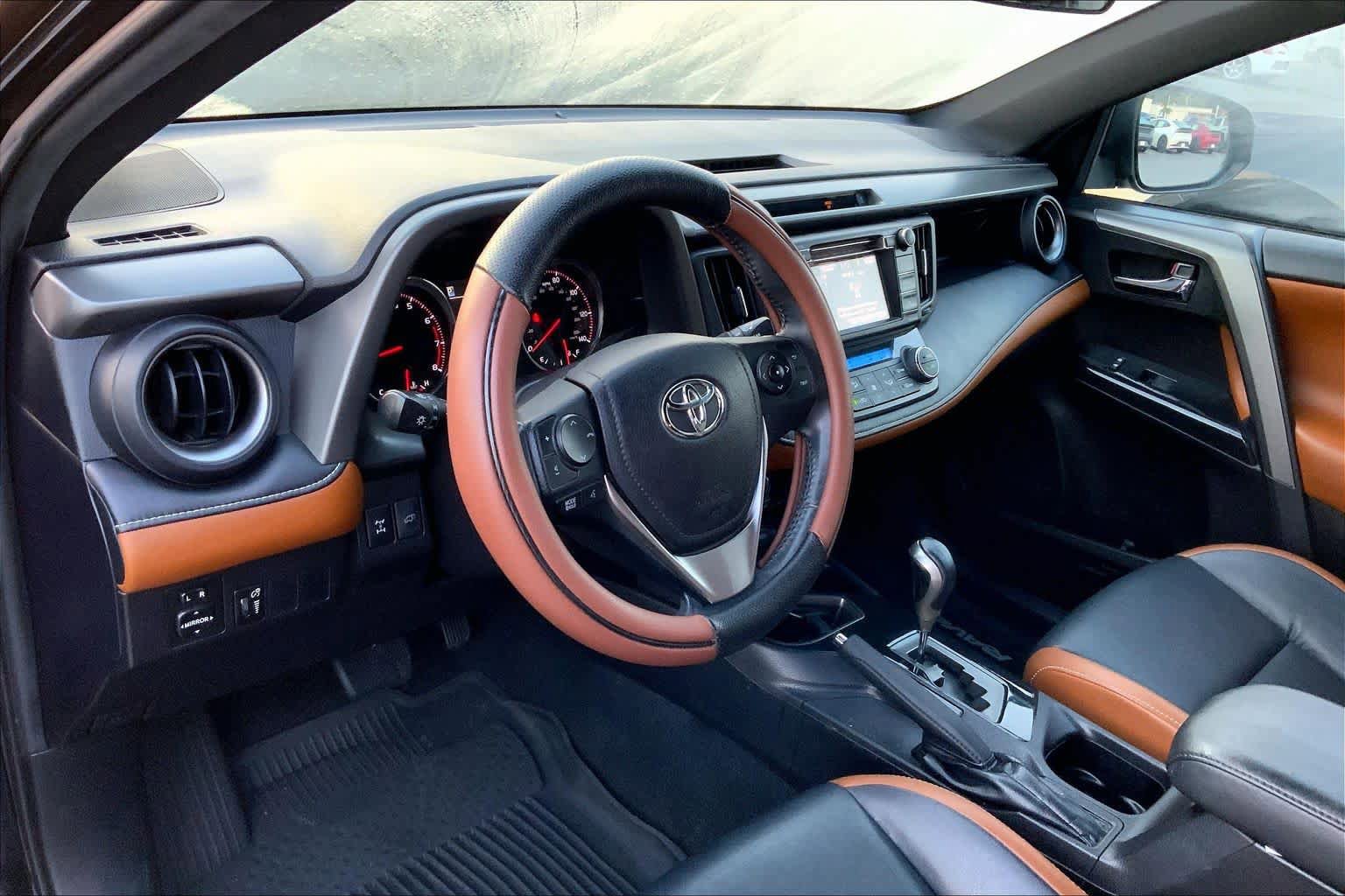 Used 2016 Toyota RAV4 SE AWD/4WD image 17