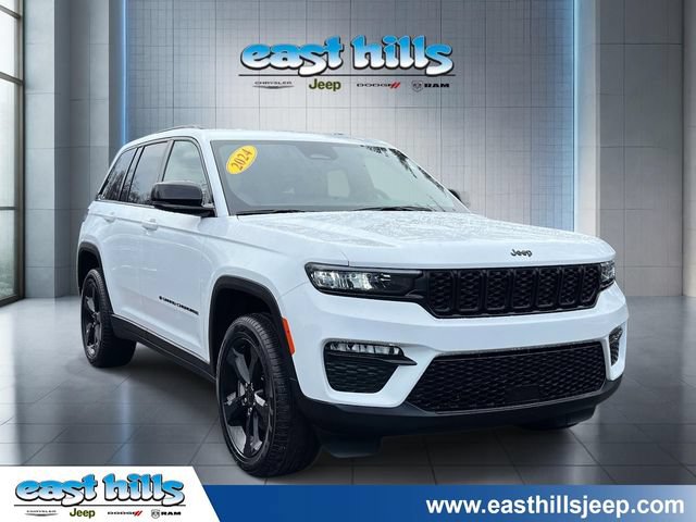 Certified 2024 Jeep Grand Cherokee Limited w/ Black Appearance Package AWD/4WD image 1