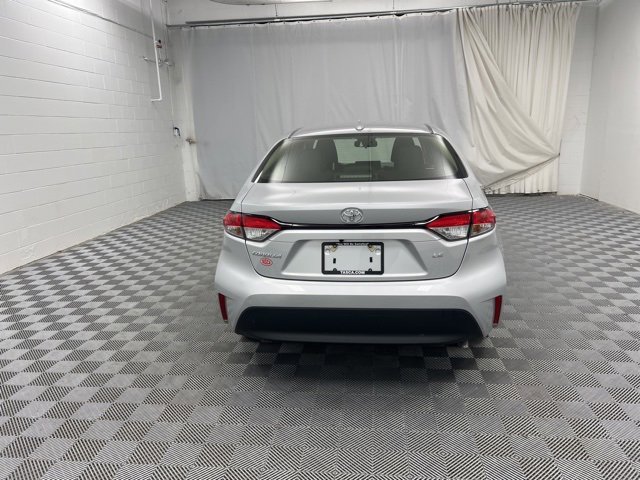 Used 2024 Toyota Corolla LE image 5