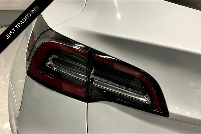 Used 2023 Tesla Model 3 Standard Range image 29