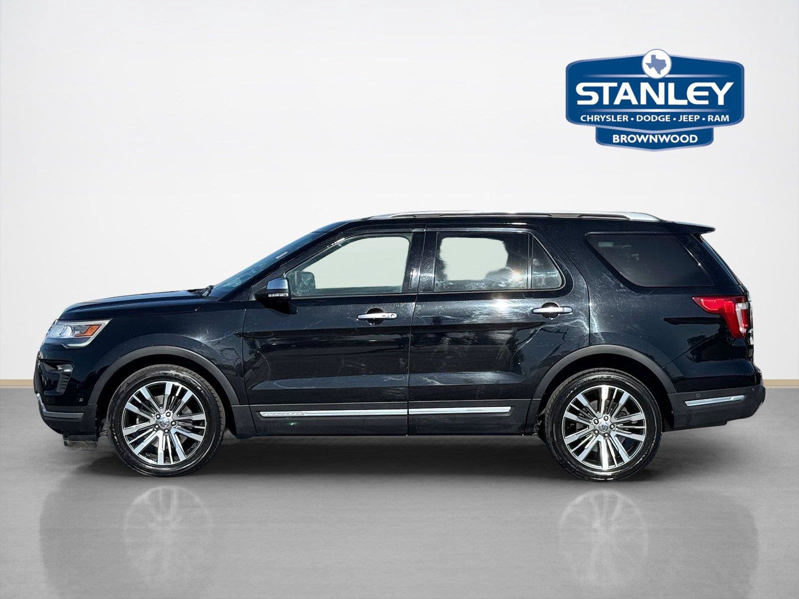 Used 2018 Ford Explorer Platinum AWD/4WD image 4