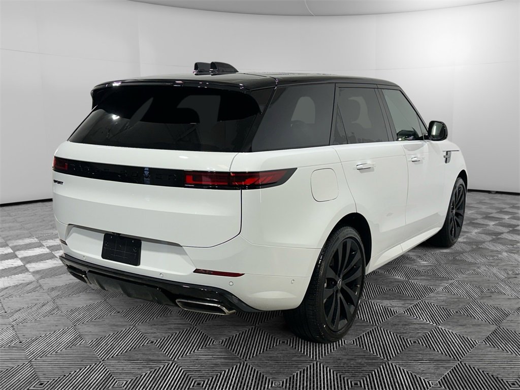 New 2025 Land Rover Range Rover Sport Dynamic SE image 5