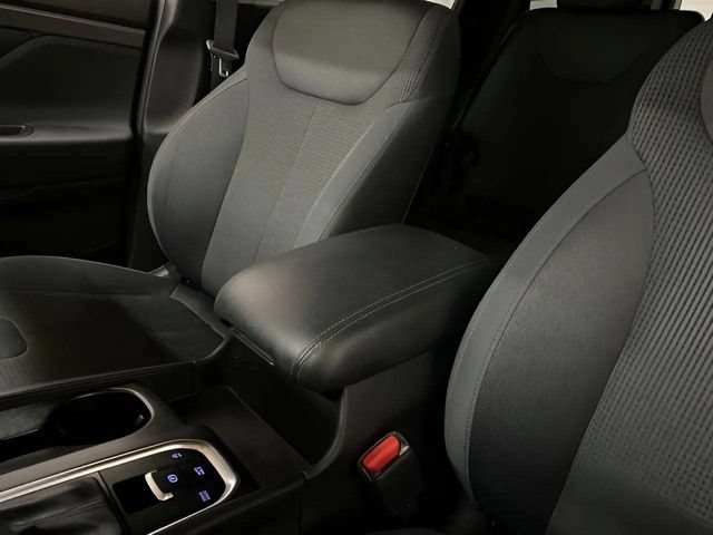 Used 2020 Hyundai Santa Fe SEL FWD image 59