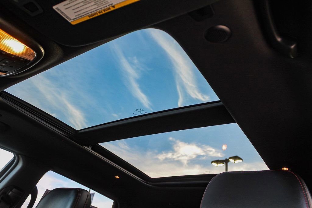 Used 2019 Jeep Grand Cherokee Trailhawk w/ Trailhawk Luxury Group image 31