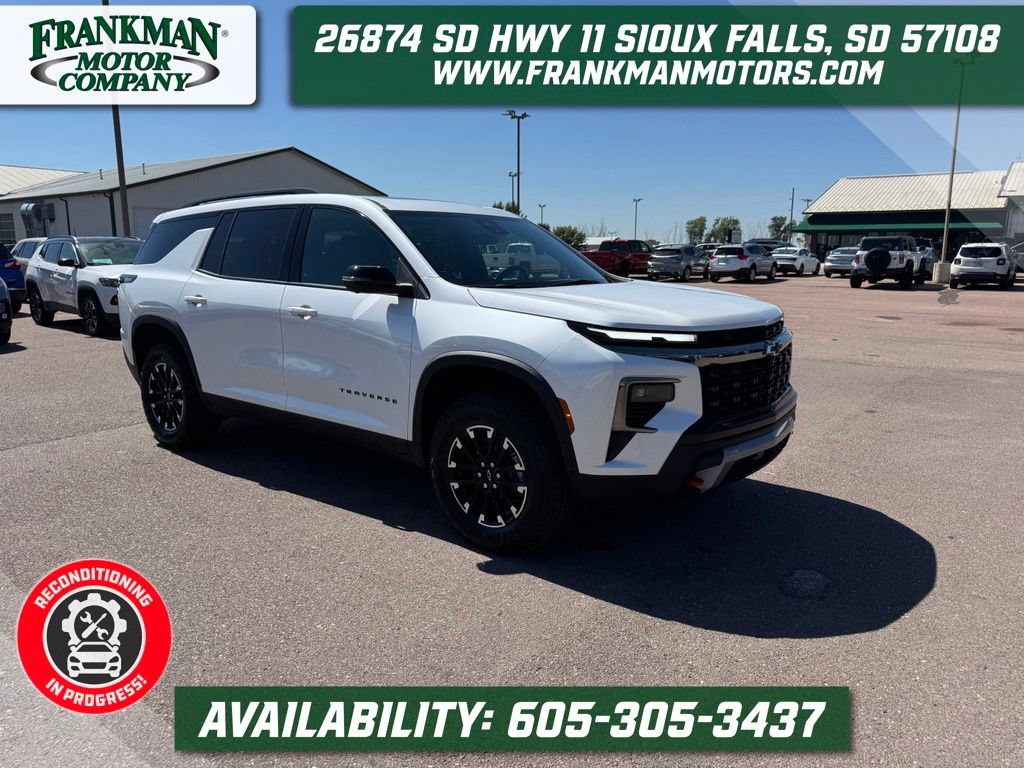 Used 2025 Chevrolet Traverse Z71