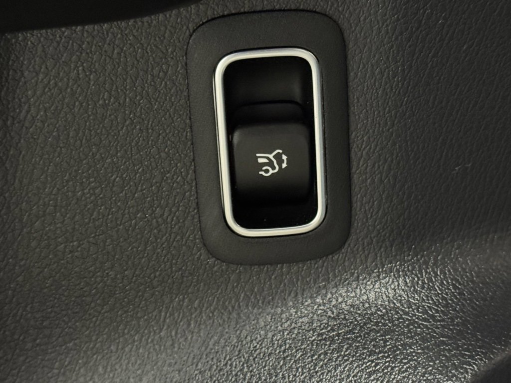 Used 2023 Mercedes-Benz GLA 250 4MATIC image 29