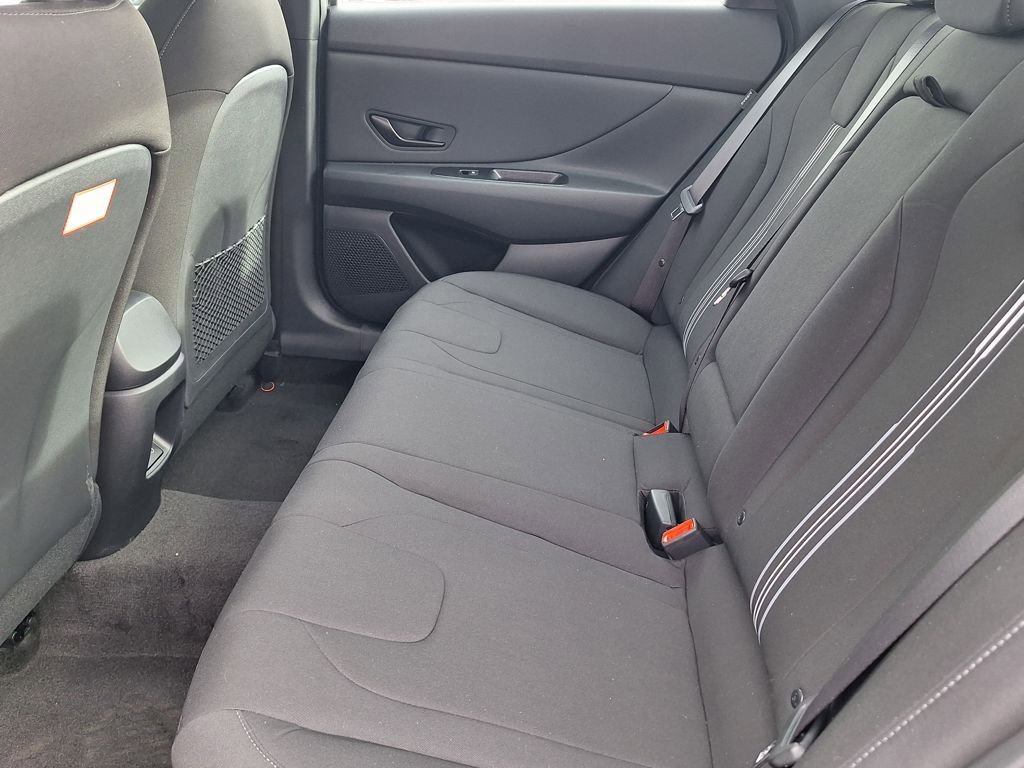 New 2026 Hyundai Elantra SEL Sport image 12