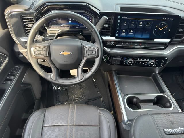 Used 2024 Chevrolet Silverado 3500 High Country w/ Technology Package AWD/4WD image 15