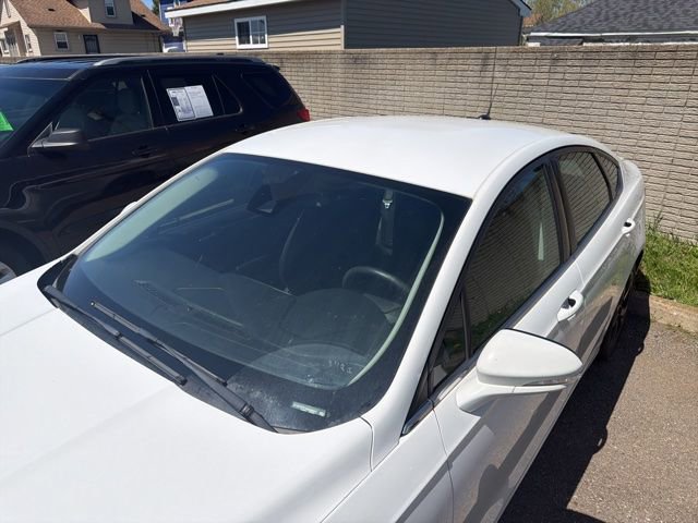 Used 2016 Ford Fusion SE AWD/4WD image 10