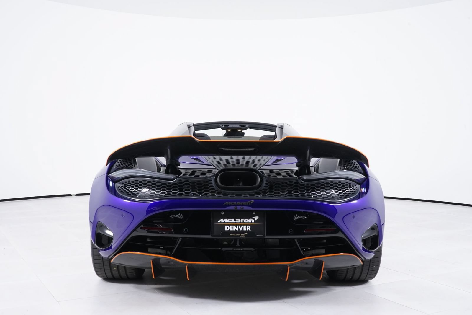 Used 2025 McLaren 750S Spider RWD image 6