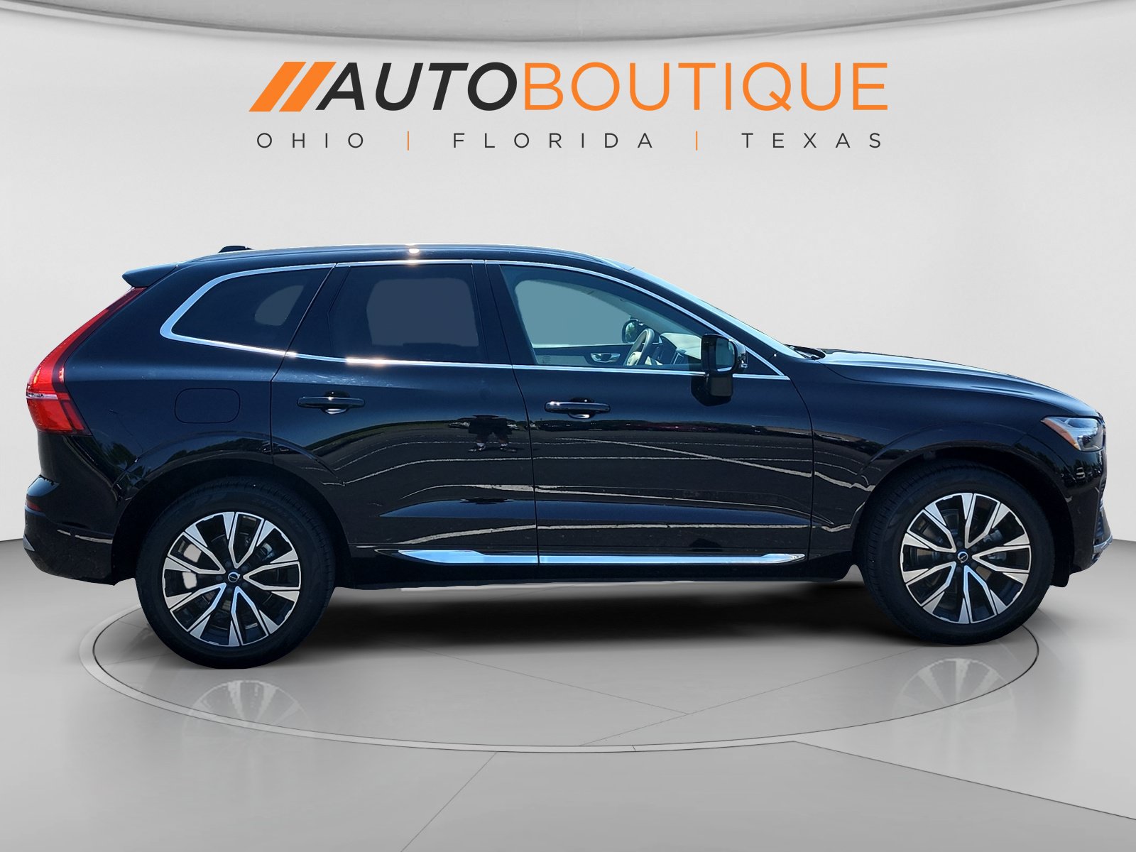 Used 2023 Volvo XC60 B5 Plus FWD image 6