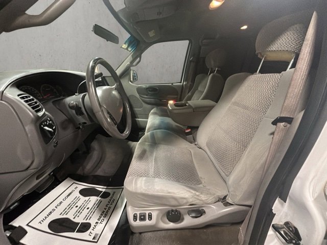 Used 2002 Ford F150 XLT image 10