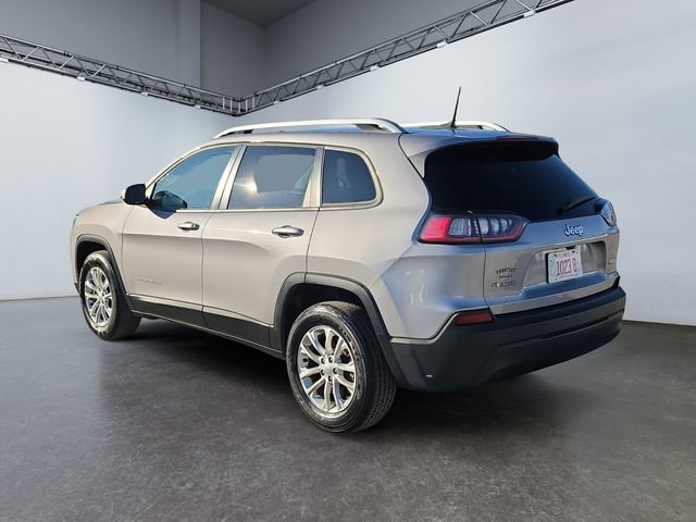 Used 2020 Jeep Cherokee Latitude w/ Cold Weather Group image 2