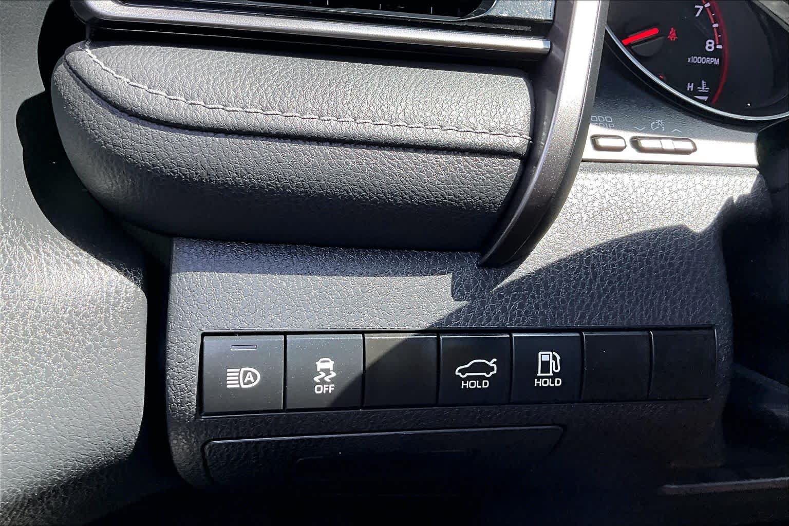 Used 2023 Toyota Camry XSE FWD image 33