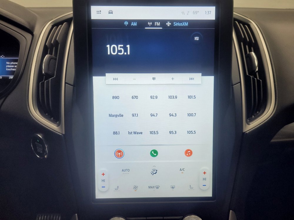Used 2023 Ford Edge SEL image 25