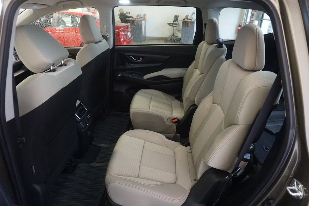 Used 2024 Subaru Ascent Premium w/ Convenience Package AWD/4WD image 17