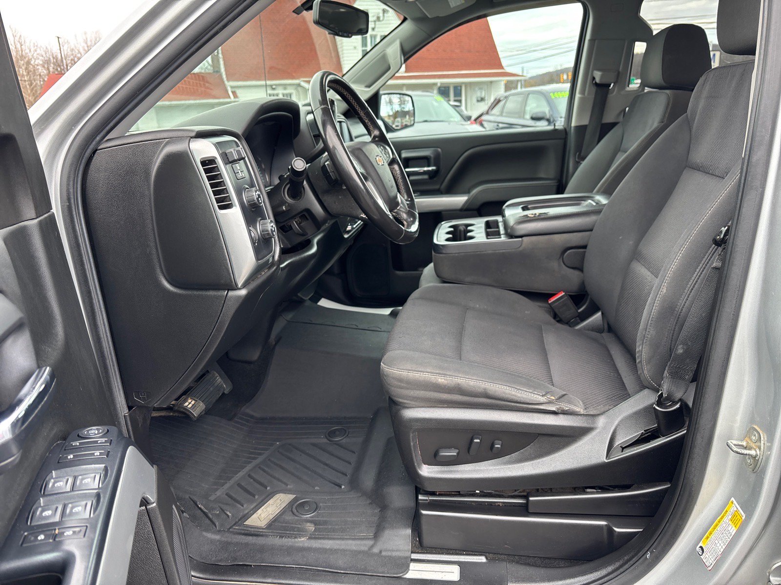 Used 2018 Chevrolet Silverado 1500 LT w/ LPO, Black Pack AWD/4WD image 13