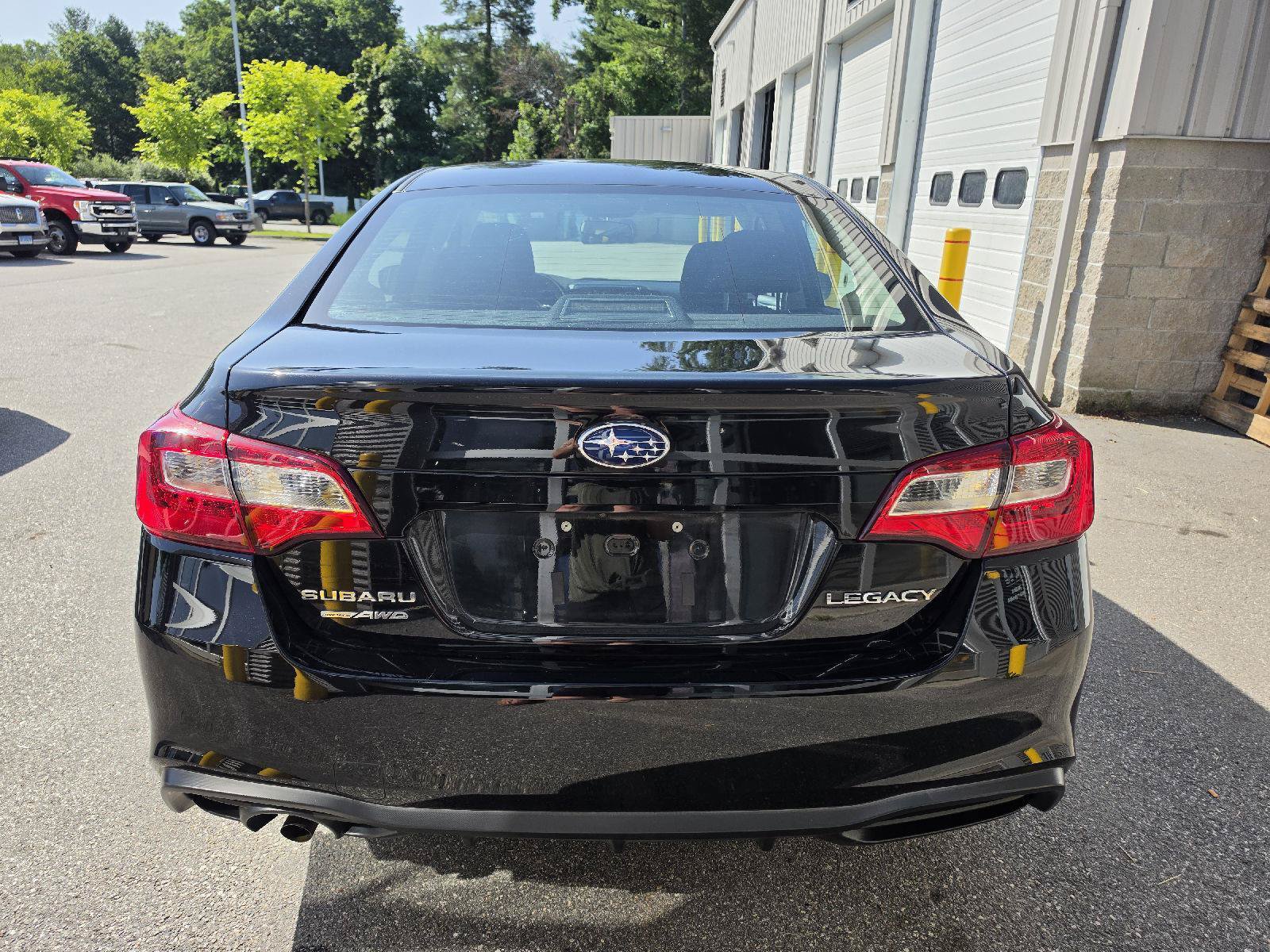Used 2018 Subaru Legacy 2.5i w/ Alloy Wheel Package AWD/4WD image 4