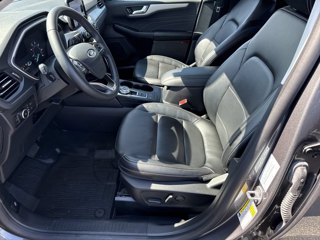Used 2022 Ford Escape SEL AWD/4WD image 9