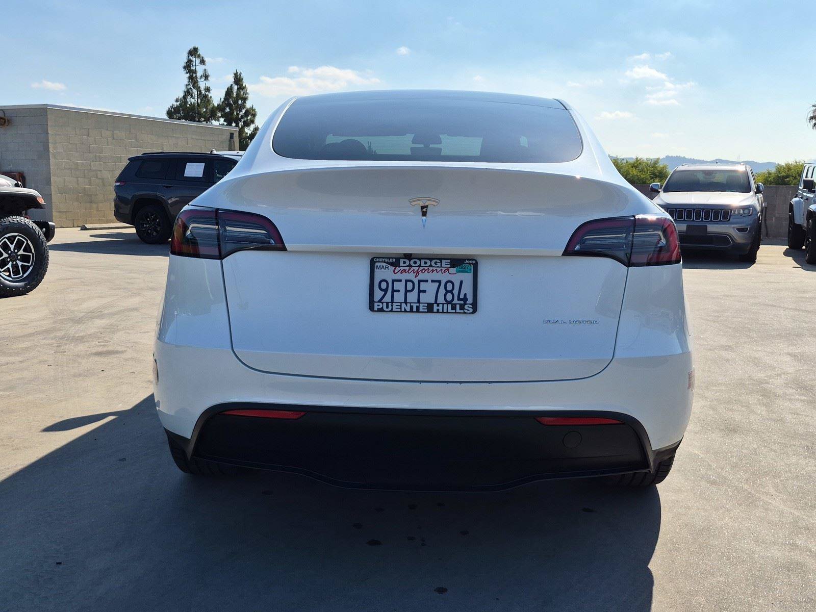 Used 2023 Tesla Model Y AWD image 5