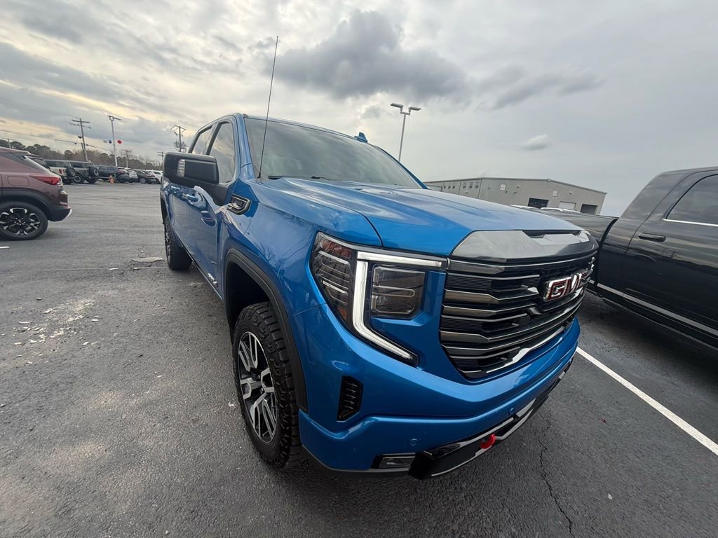 Used 2023 GMC Sierra 1500 AT4 w/ Technology Package image 2