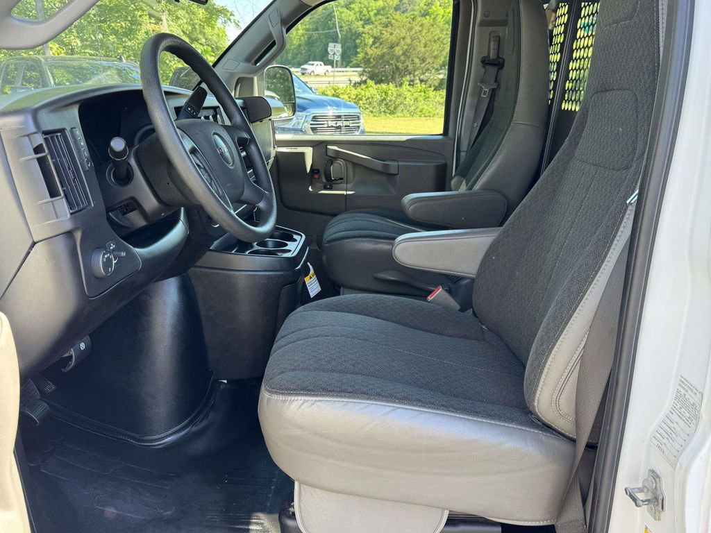 Used 2024 GMC Savana 2500 w/ Driver Convenience Package RWD image 20
