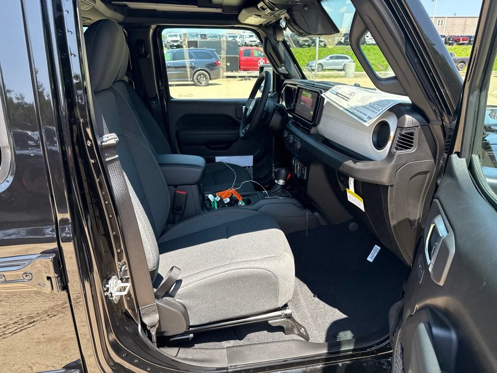 New 2026 Jeep Wrangler Unlimited Sport AWD/4WD image 24
