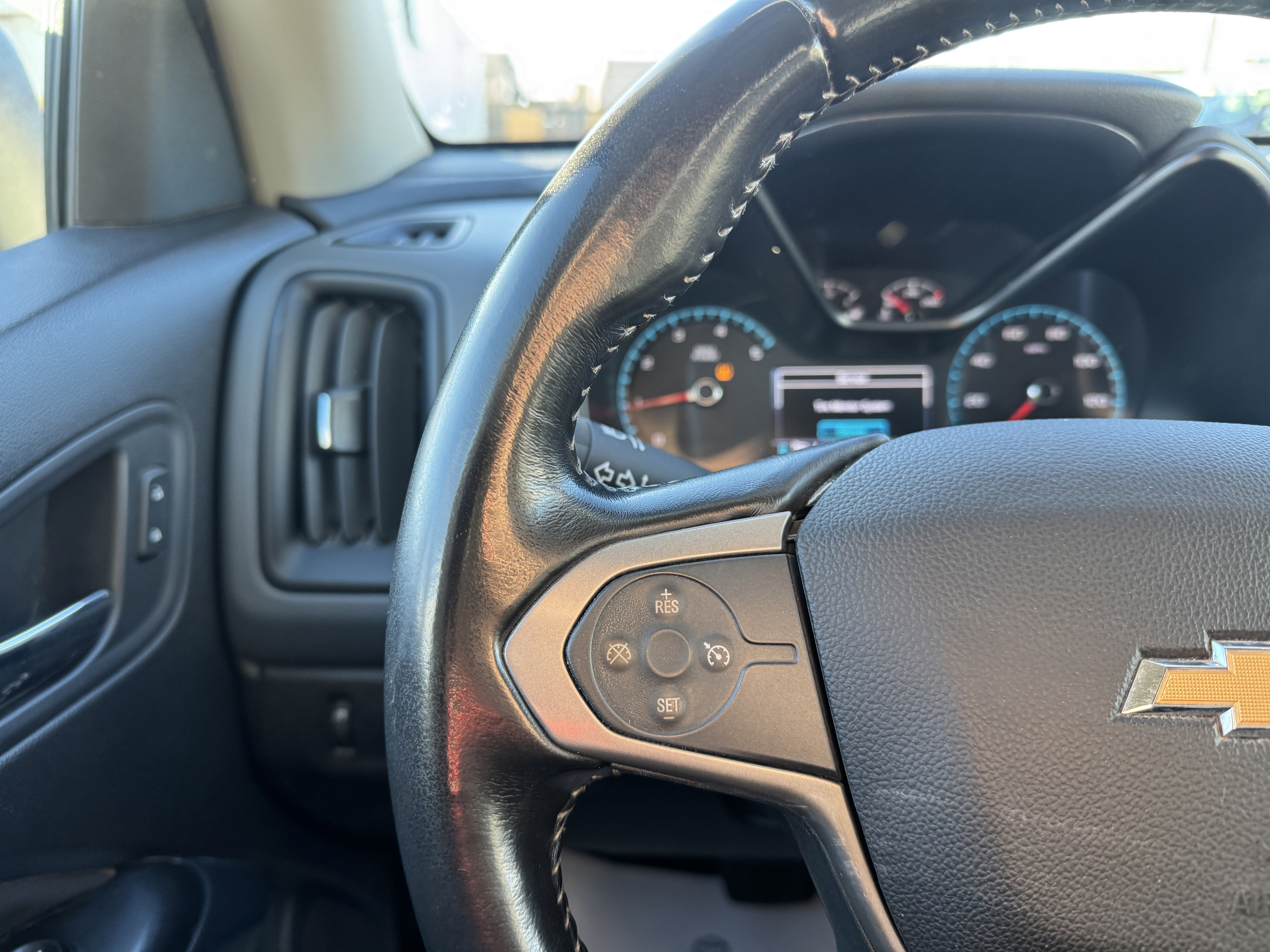 Used 2017 Chevrolet Colorado Z71 image 22