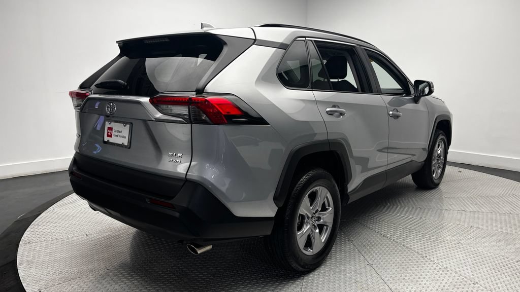 Used 2025 Toyota RAV4 XLE AWD/4WD image 40