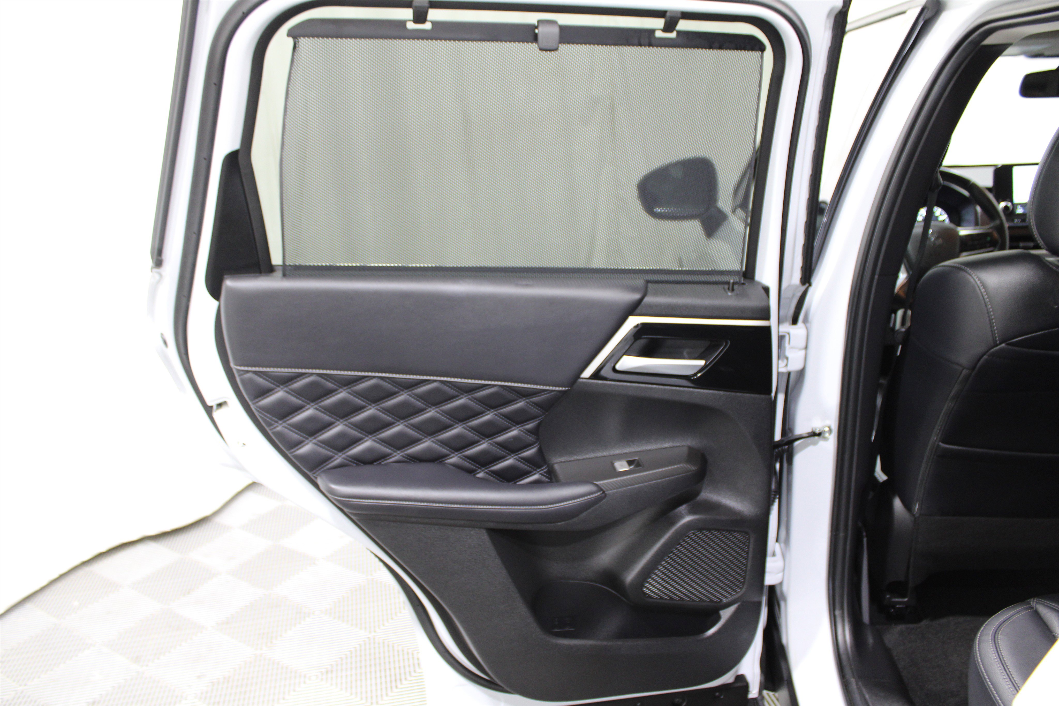 Used 2024 Mitsubishi Outlander SEL image 28