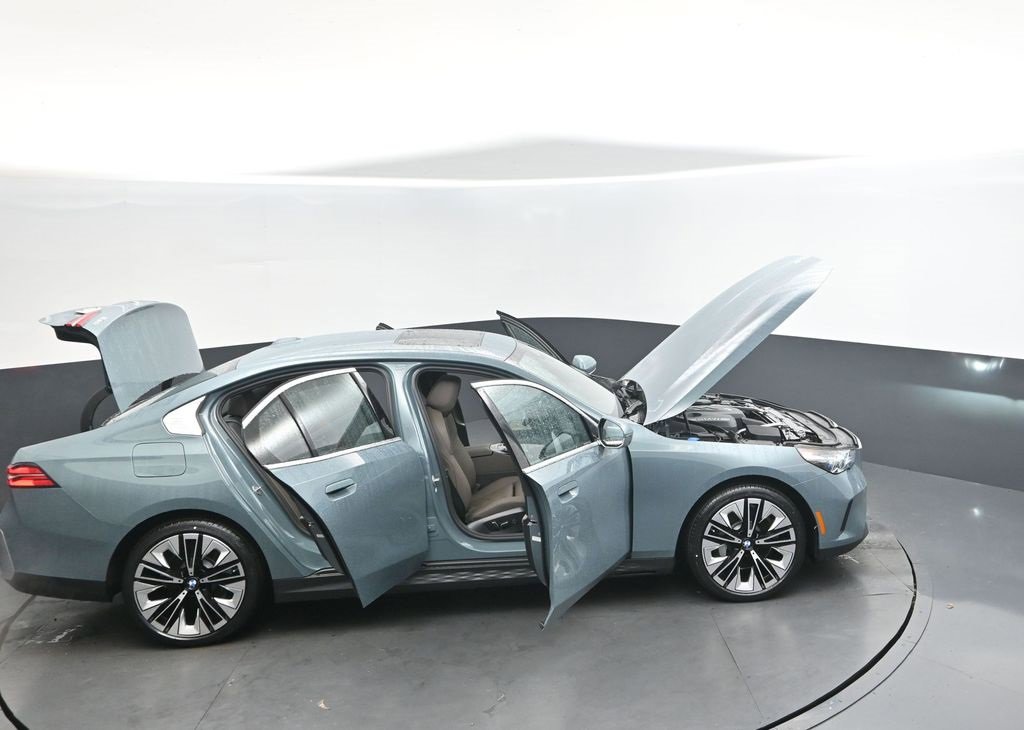 New 2026 BMW 530i w/ Premium Package image 51