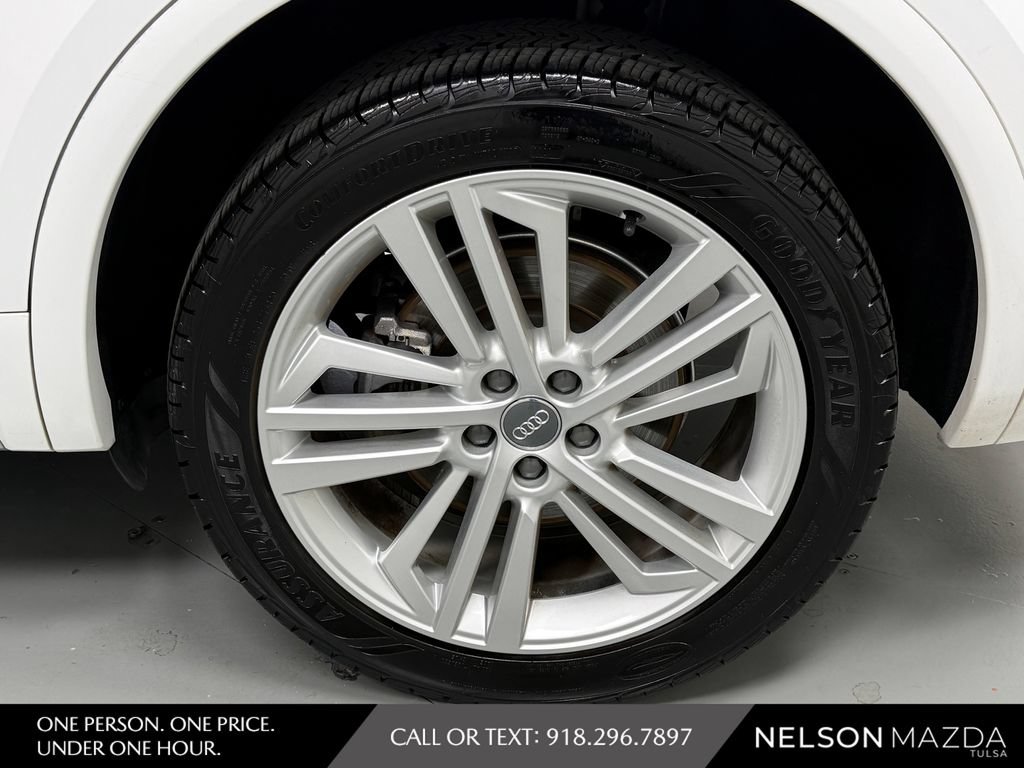 Used 2018 Audi Q5 2.0T Premium Plus w/ Premium Plus Package AWD/4WD image 12