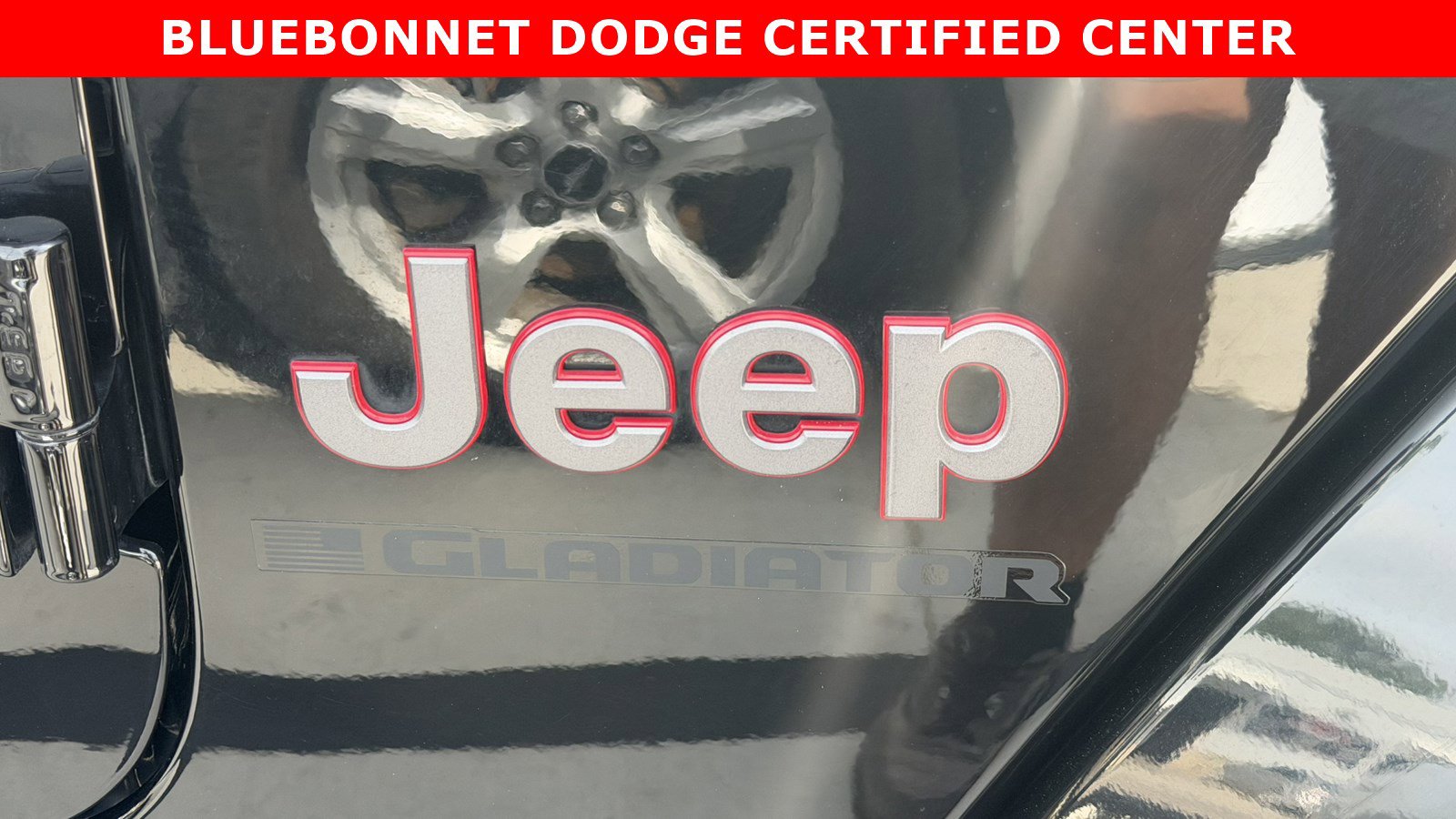 Used 2023 Jeep Gladiator Rubicon w/ Cold Weather Group AWD/4WD image 16