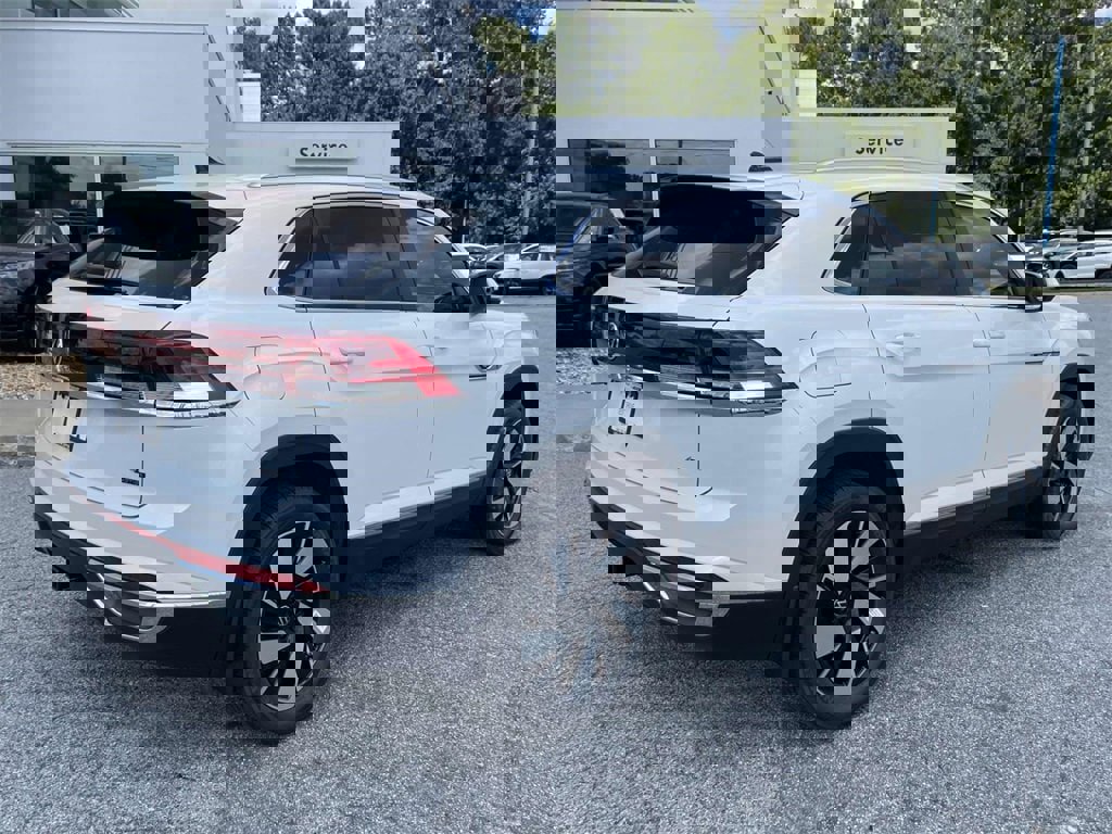 New 2026 Volkswagen Atlas Cross Sport SEL image 3