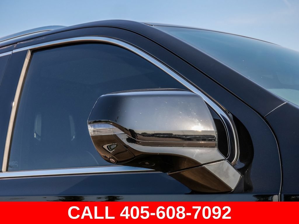 Used 2023 Cadillac Escalade Premium Luxury Platinum w/ LPO, Radiant Package AWD/4WD image 10