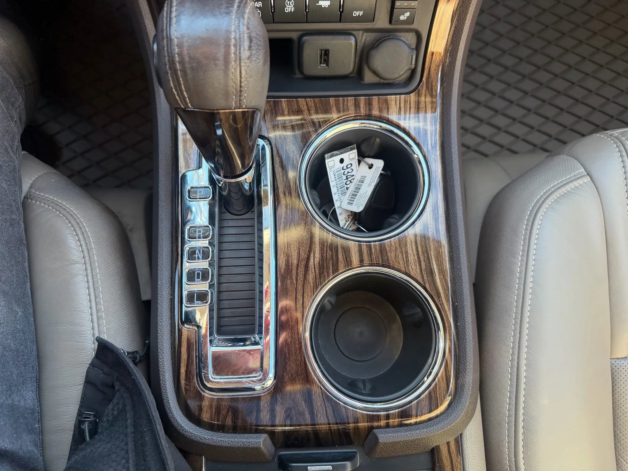 Used 2016 GMC Acadia Denali image 29