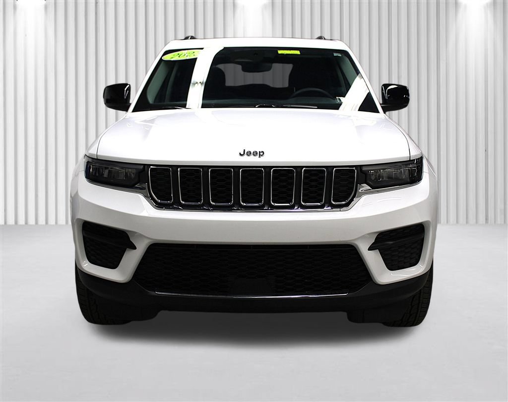 Certified 2023 Jeep Grand Cherokee Laredo X AWD/4WD image 42