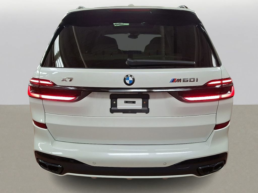Used 2025 BMW X7 M60i image 5