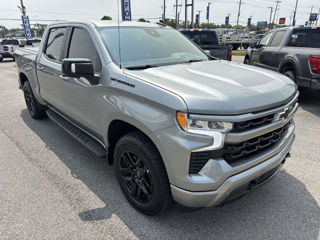 Used 2024 Chevrolet Silverado 1500 RST w/ Convenience Package II AWD/4WD image 3