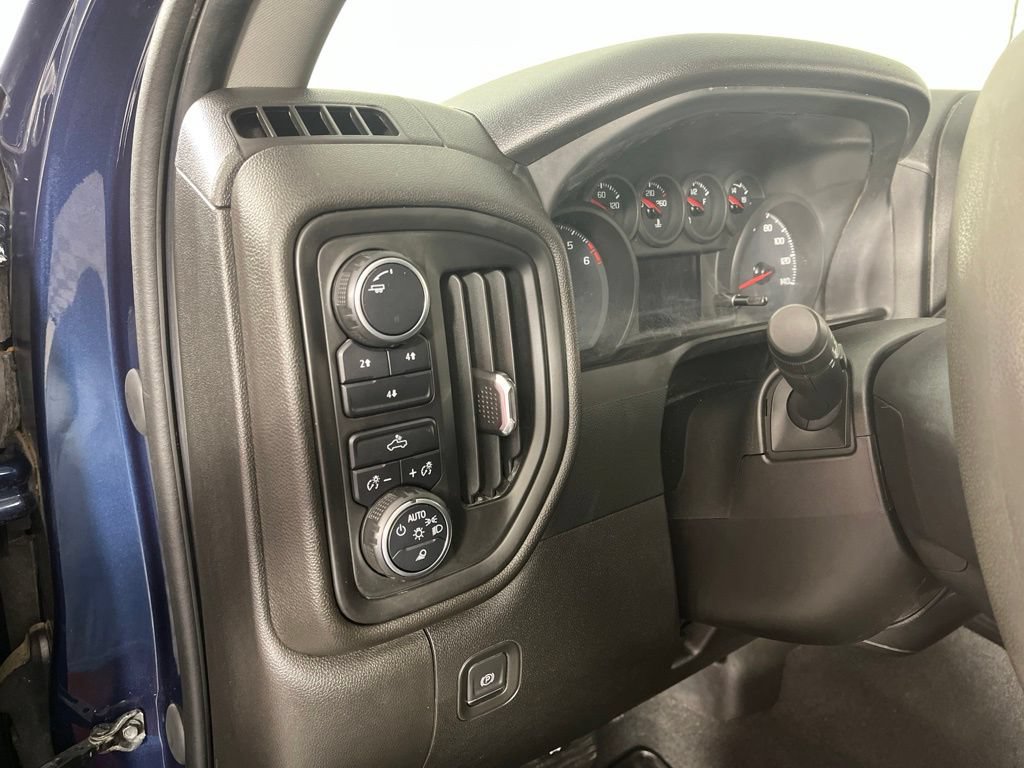 Certified 2022 Chevrolet Silverado 2500 Custom w/ Custom Value Package AWD/4WD image 27