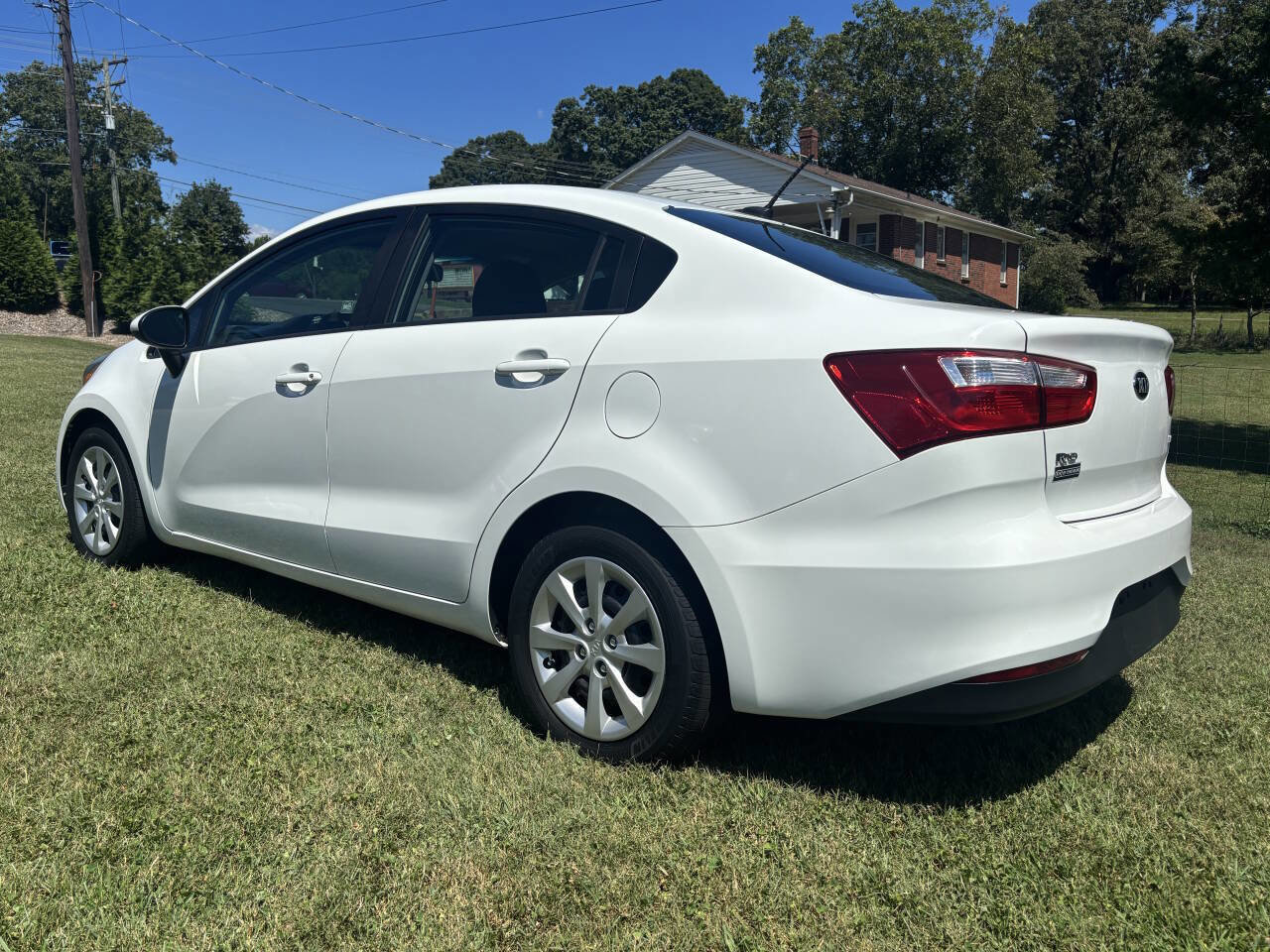 Used 2016 Kia Rio LX w/ Power Package image 2